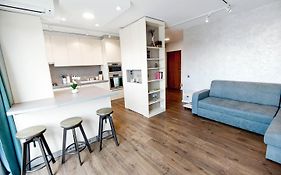 Lakeside Apartment By Iulius Mall-Private Parking